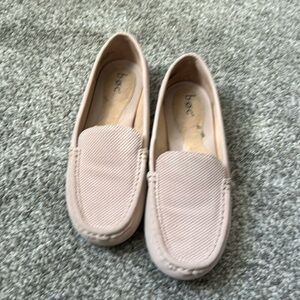 Light pink boc flats size 8.5